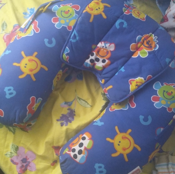 fisher price boppy pillow